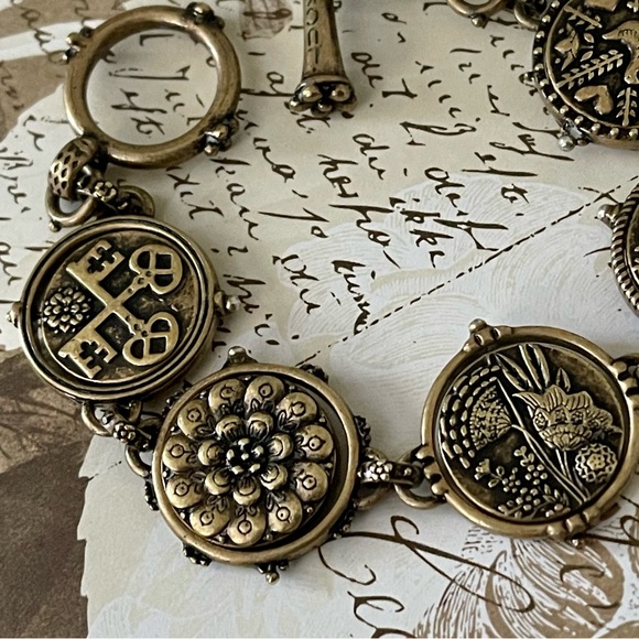 Lucky Brand Antique Bronze Swivel Coin Toggle Bracelet - Picture 6 of 11